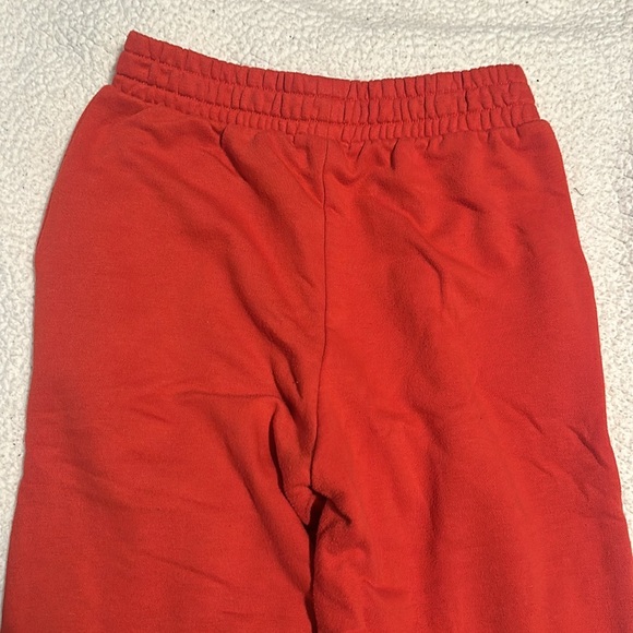 Red sweats - Picture 3 of 3